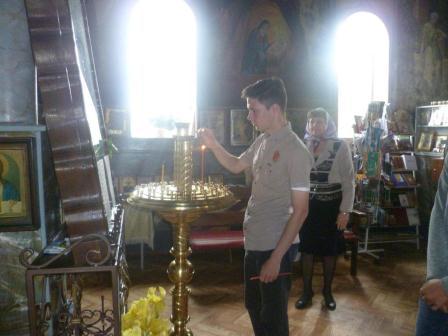 Тбилисские студенты встретились с настоятелем храма